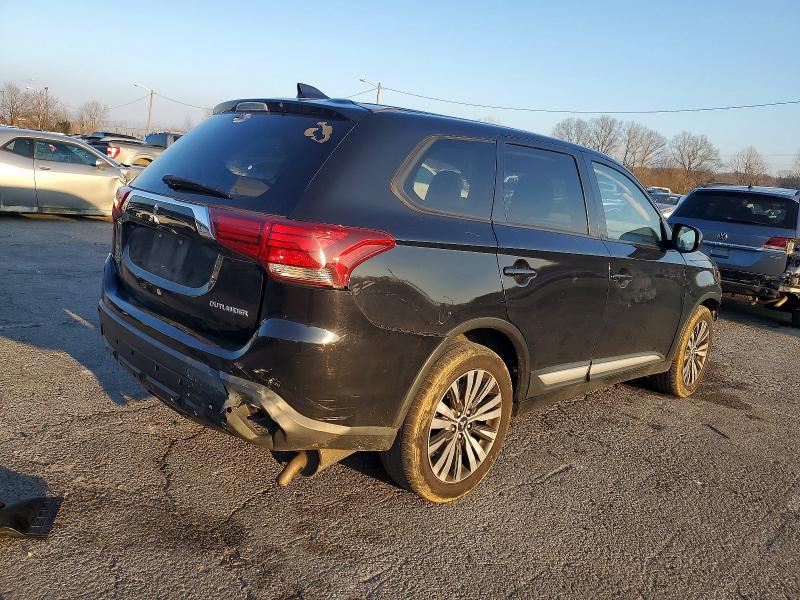 Продаж на аукціоні авто 2019 Mitsubishi Outlander, vin: JA4AD2A34KZ004154, номер лоту: 98044395