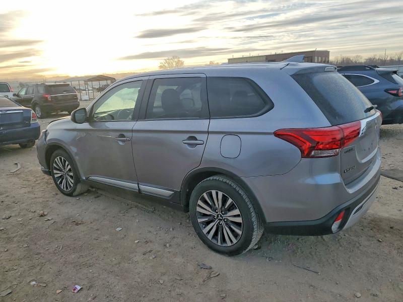 Продаж на аукціоні авто 2019 Mitsubishi Outlander, vin: JA4AD3A35KZ007585, номер лоту: 74250535