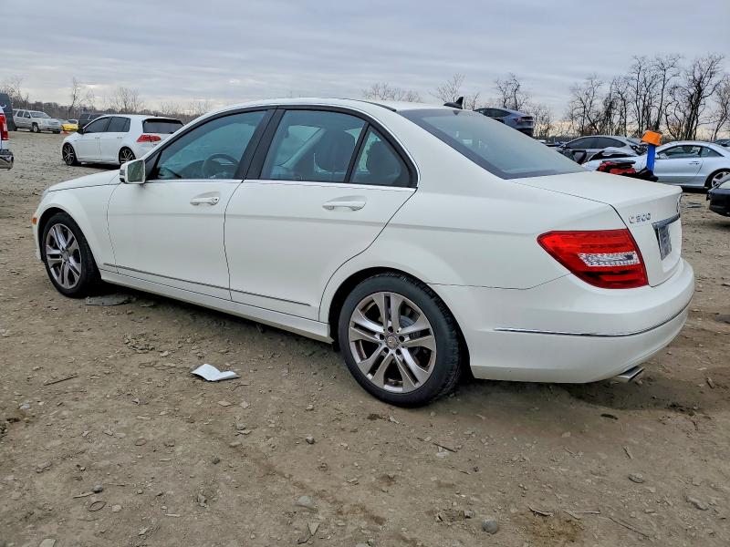 Продаж на аукціоні авто 2012 Mercedes-benz C, vin: WDDGF8BB2CA633114, номер лоту: 98894315