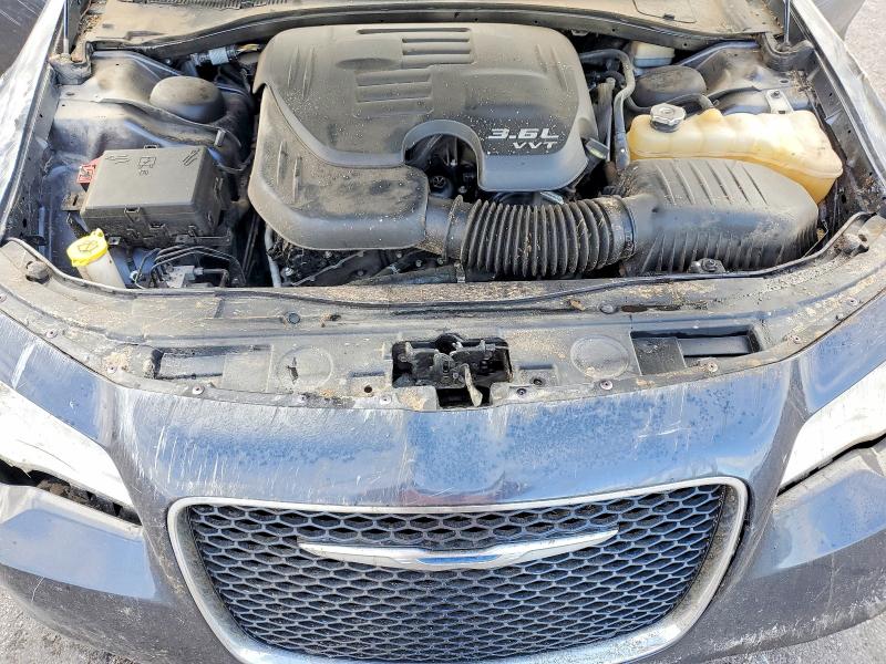 2015 Chrysler 300 მანქანა იყიდება აუქციონზე, vin: 2C3CCAAG0FH881636, აუქციონის ნომერი: 98570755