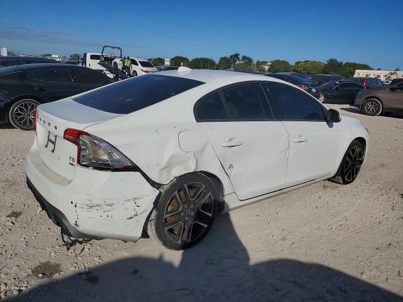Продаж на аукціоні авто 2017 Volvo S60 Dynami, vin: YV140MTL6H2439096, номер лоту: 99932825