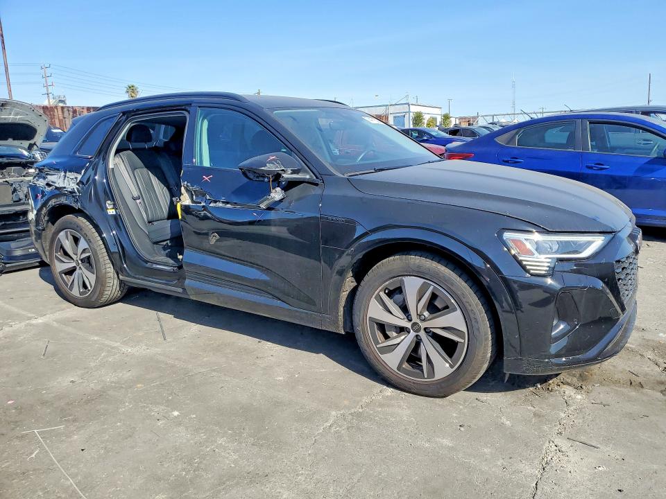 Aukcja sprzedaży 2024 Audi Q8 E-tron, vin: WA14AAGEXRB046212, numer aukcji: 74471635