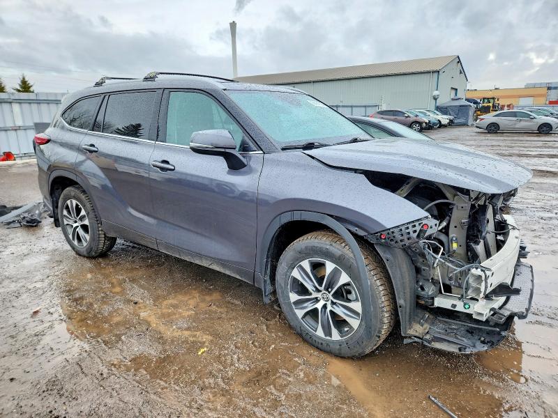 2022 Toyota Highlander მანქანა იყიდება აუქციონზე, vin: 5TDGZRBHXNS208029, აუქციონის ნომერი: 98404735