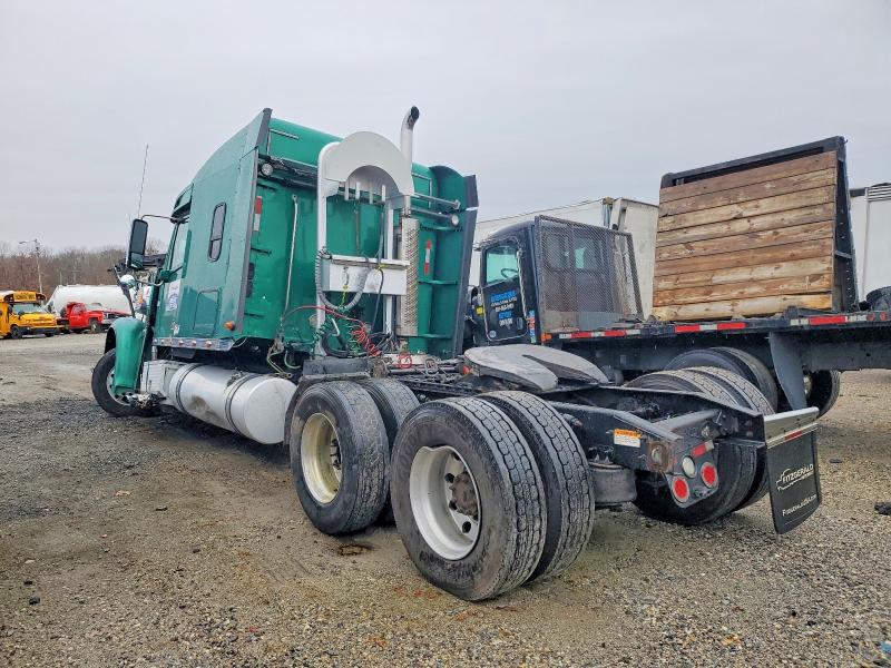97881995 :رقم المزاد ، 3ALXFBCG4FDGS7180 vin ، 2015 Freightliner Coronado مزاد بيع