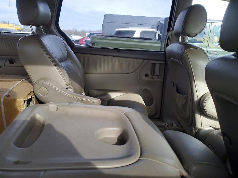 2005 Toyota Sienna მანქანა იყიდება აუქციონზე, vin: 5TDBA22C35S032020, აუქციონის ნომერი: 99821785