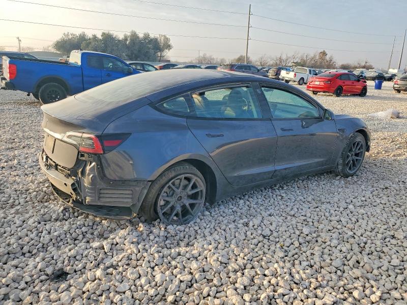 2023 Tesla Model 3 მანქანა იყიდება აუქციონზე, vin: 5YJ3E1EA2PF676712, აუქციონის ნომერი: 99530945
