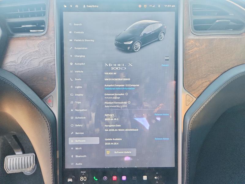 72566485 :رقم المزاد ، 5YJXCBE26JF139905 vin ، 2018 Tesla Model X مزاد بيع
