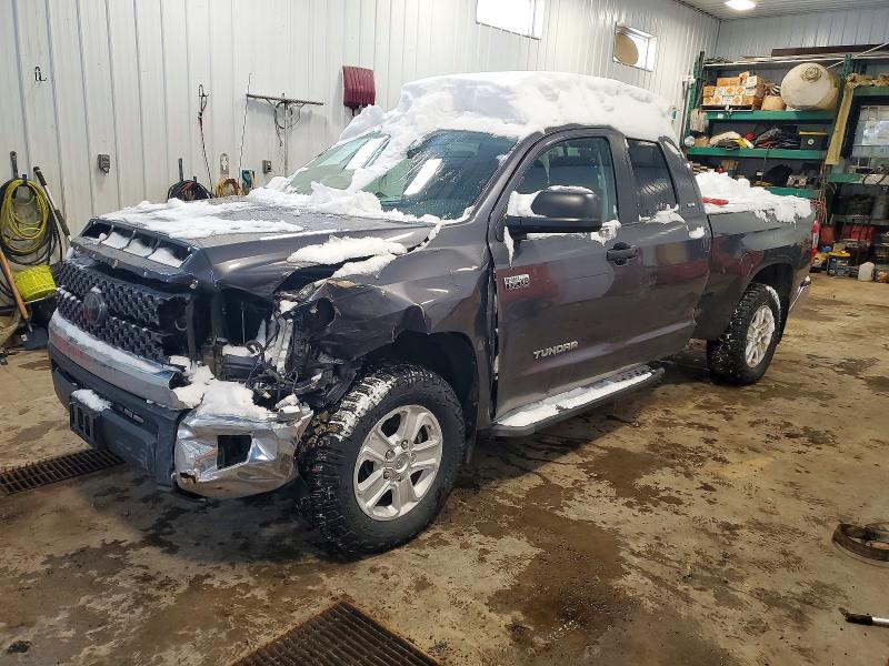 73065765 :رقم المزاد ، 5TFUY5F12JX720898 vin ، 2018 Toyota Tundra مزاد بيع