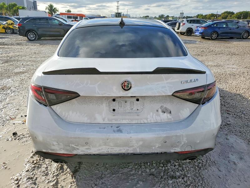 73102955 :رقم المزاد ، ZARFAMBN4R7679997 vin ، 2024 Alfa Romeo Giulia Ti مزاد بيع