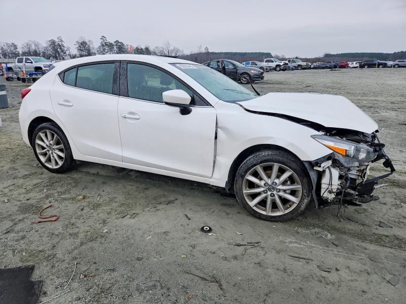 2017 Mazda 3 მანქანა იყიდება აუქციონზე, vin: 3MZBN1M30HM137739, აუქციონის ნომერი: 99200465