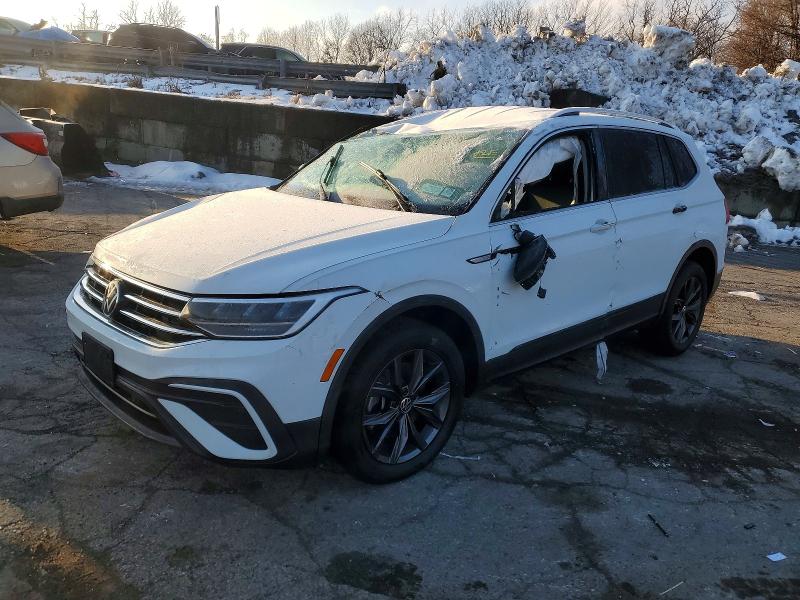 Продажа на аукционе авто 2024 Volkswagen Tiguan, vin: 3VV2B7AX7RM030423, номер лота: 72167305