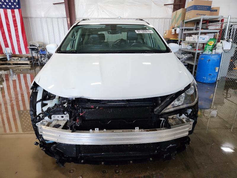 Продажа на аукционе авто 2017 Chrysler Pacifica, vin: 2C4RC1EG0HR788547, номер лота: 97120915