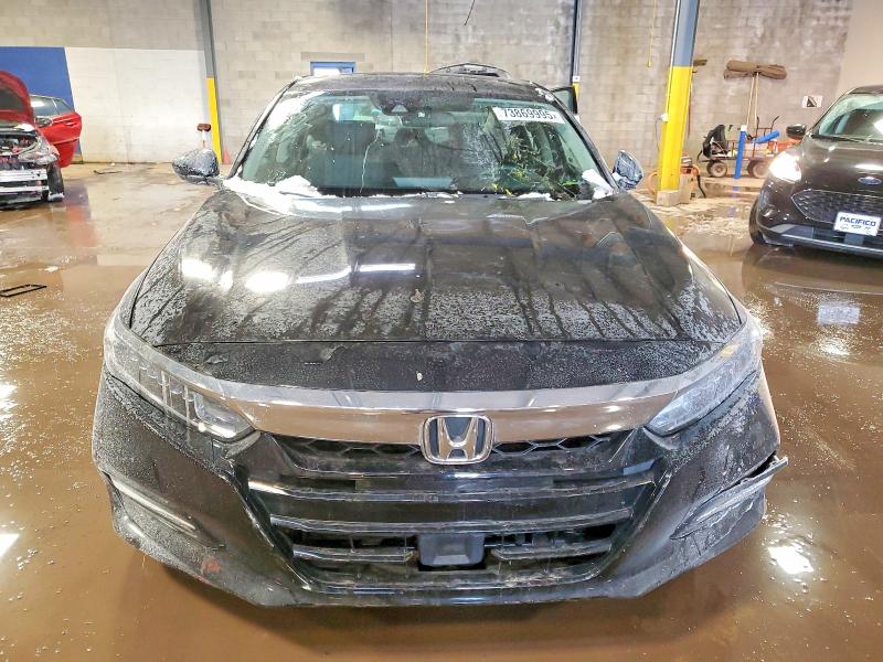 73869995 :رقم المزاد ، 1HGCV3F46JA014511 vin ، 2018 Honda Accord مزاد بيع
