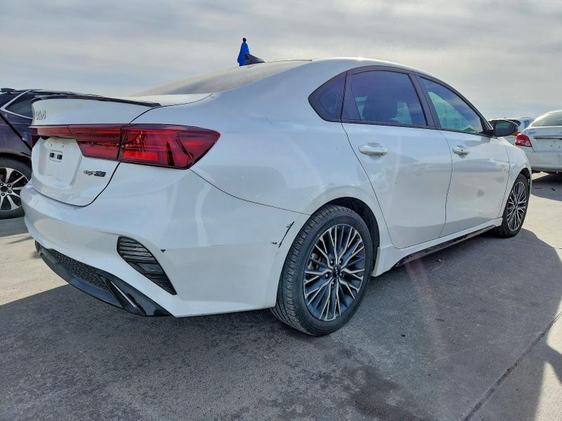 Продажа на аукционе авто 2023 Kia Forte Gt L, vin: 3KPF54AD9PE587787, номер лота: 99833915