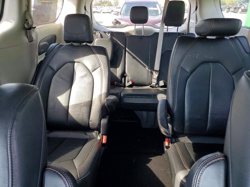 99868305 :رقم المزاد ، 2C4RC1EG7HR669457 vin ، 2017 Chrysler Pacifica مزاد بيع