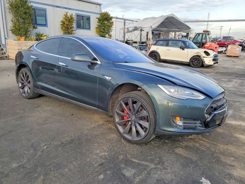 Aukcja sprzedaży 2014 Tesla Model S, vin: 5YJSA1H16EFP33011, numer aukcji: 99020275