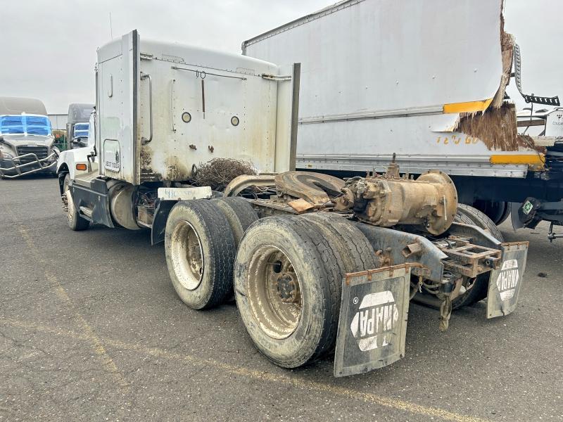 Продажа на аукционе авто 2000 Kenworth T600, vin: 3WKAD69X0YF831010, номер лота: 73321095