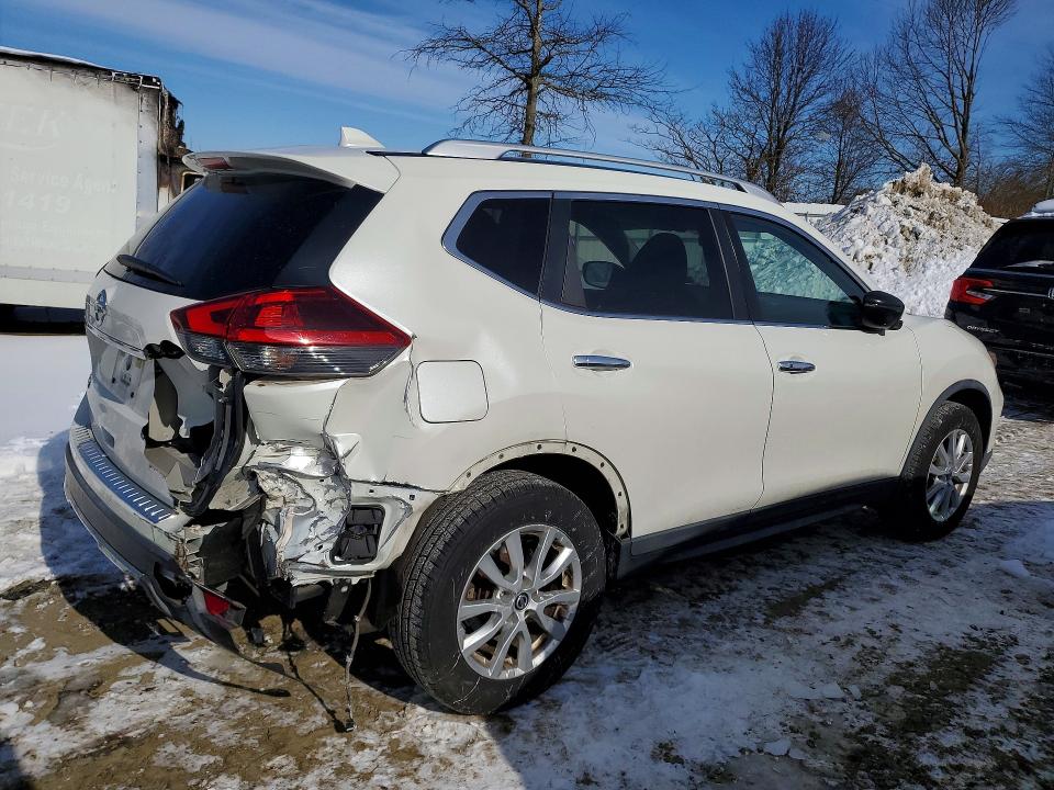 2018 Nissan Rogue მანქანა იყიდება აუქციონზე, vin: KNMAT2MV7JP618874, აუქციონის ნომერი: 74950215