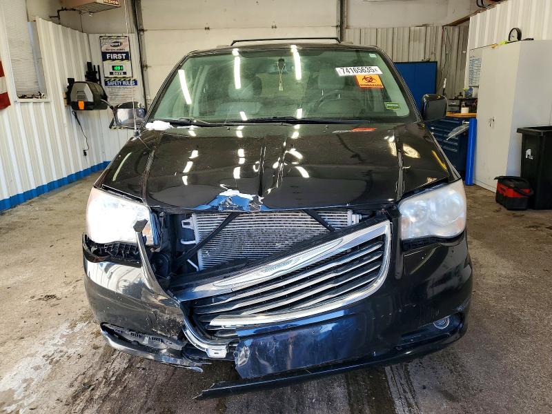 2014 Chrysler Town & Country მანქანა იყიდება აუქციონზე, vin: 2C4RC1BGXER461833, აუქციონის ნომერი: 74165635