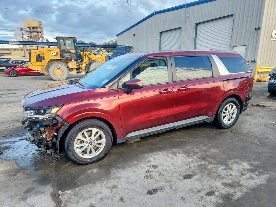 75058085 :رقم المزاد ، KNDNB4H37N6125992 vin ، 2022 Kia Carnival مزاد بيع