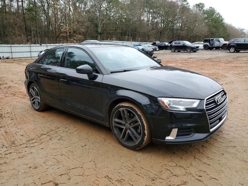 Продажа на аукционе авто 2018 Audi A3, vin: WAUAUGFF8J1025900, номер лота: 74634385