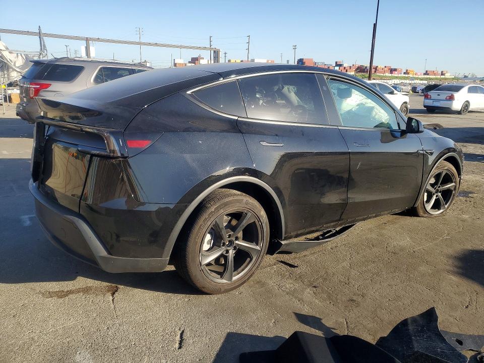 2026 Tesla Model Y მანქანა იყიდება აუქციონზე, vin: 7SAYGDED1TF413944, აუქციონის ნომერი: 75599495