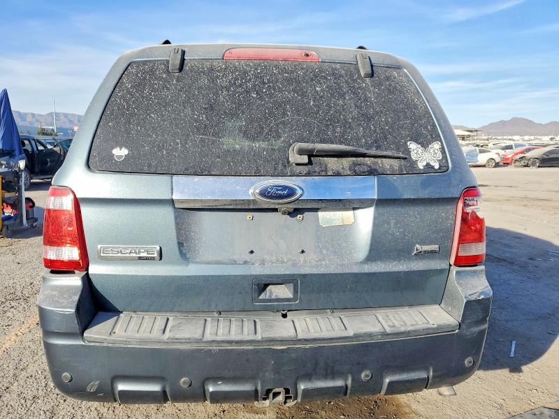 2010 Ford Escape მანქანა იყიდება აუქციონზე, vin: 1FMCU0EG9AKD00676, აუქციონის ნომერი: 73429625