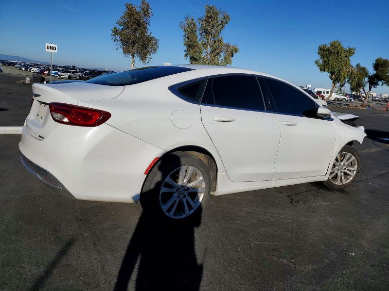 99025655 :رقم المزاد ، 1C3CCCAB6FN637125 vin ، 2015 Chrysler 200 مزاد بيع