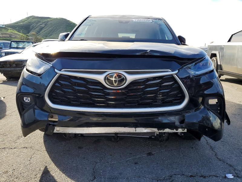 73662835 :رقم المزاد ، 5TDZZRAH9MS070167 vin ، 2021 Toyota Highlander مزاد بيع