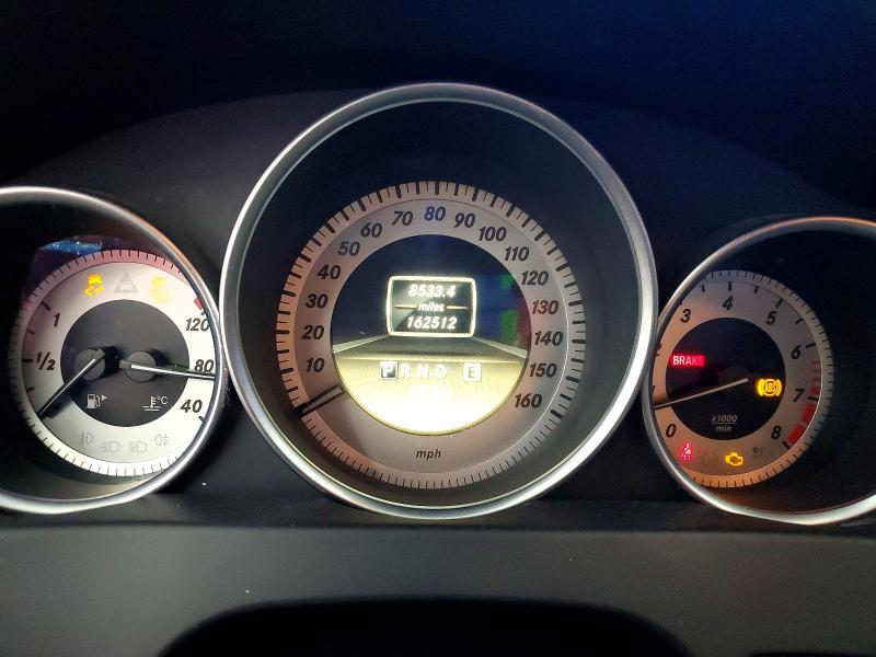 2012 Mercedes-benz C მანქანა იყიდება აუქციონზე, vin: WDDGF4HB4CR233105, აუქციონის ნომერი: 98772595