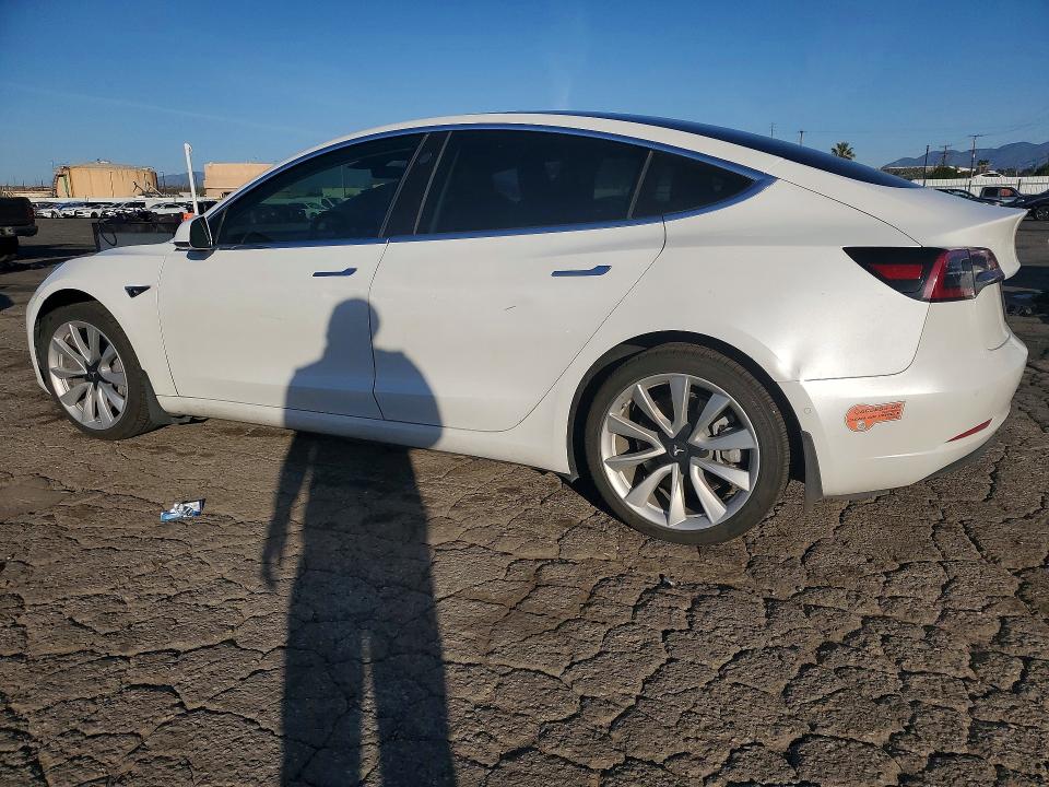 Продажа на аукционе авто 2019 Tesla Model 3, vin: 5YJ3E1EB6KF418615, номер лота: 75235625