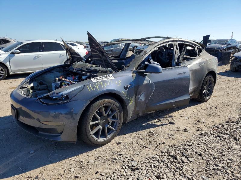 Продаж на аукціоні авто 2023 Tesla Model 3, vin: 5YJ3E1EA6PF713244, номер лоту: 98439625