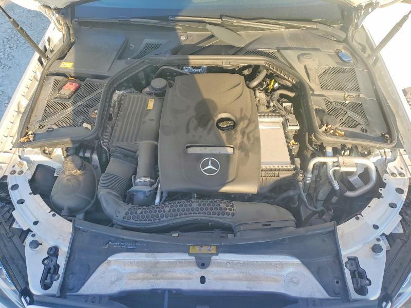 2015 Mercedes-benz C 300 მანქანა იყიდება აუქციონზე, vin: 55SWF4JB6FU052970, აუქციონის ნომერი: 73731305