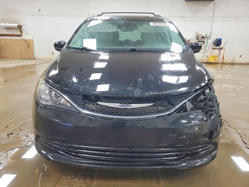 98373555 :رقم المزاد ، 2C4RC1DG7LR265231 vin ، 2020 Chrysler Voyager مزاد بيع