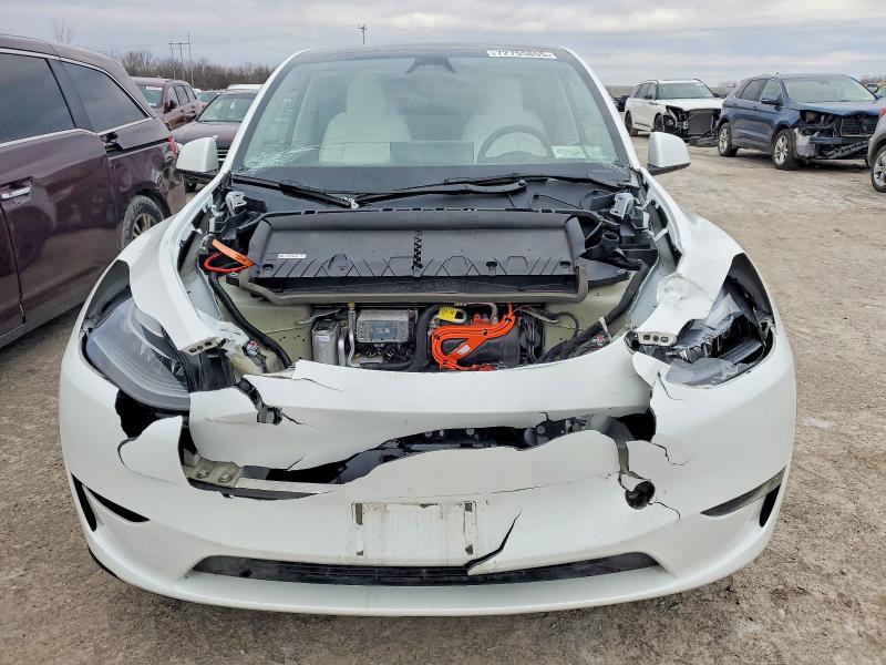Продаж на аукціоні авто 2024 Tesla Model Y, vin: 7SAYGAEE4RF166130, номер лоту: 72755855