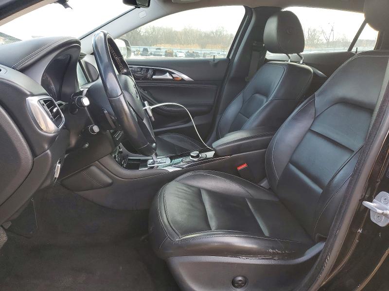 99552805 :رقم المزاد ، SJKCH5CR9HA032252 vin ، 2017 Infiniti Qx30 مزاد بيع