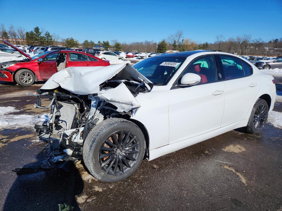 Auction sale of the 2022 Alfa Romeo Giulia, vin: ZARFANAN1N7656727, lot number: 75490405