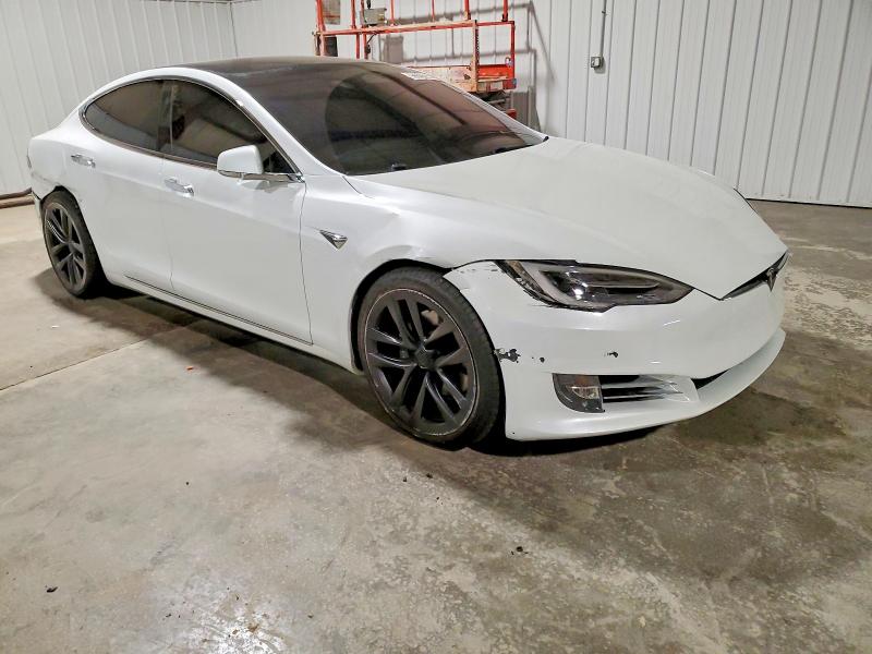 Продажа на аукционе авто 2018 Tesla Model S, vin: 5YJSA1E23JF274091, номер лота: 99006595