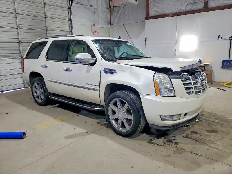 Продаж на аукціоні авто 2008 Cadillac Escalade, vin: 1GYEC63848R213262, номер лоту: 72774815