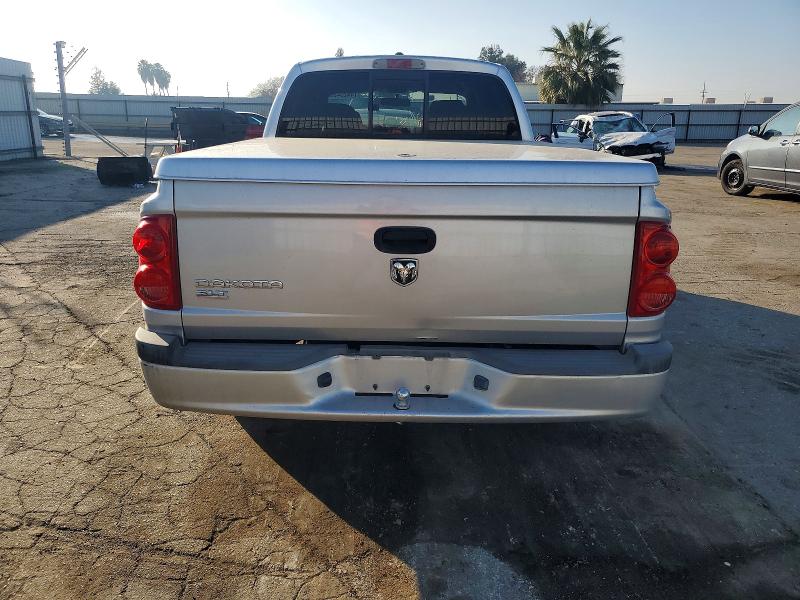 52891206 :رقم المزاد ، 1D7HE48KX8S524425 vin ، 2008 Dodge Dakota مزاد بيع