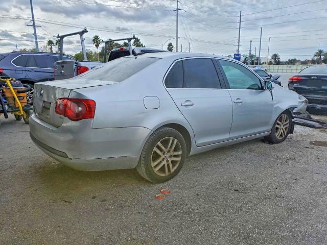 96489915 :رقم المزاد ، 3VWDT71KX6M782148 vin ، 2006 Volkswagen Jetta مزاد بيع