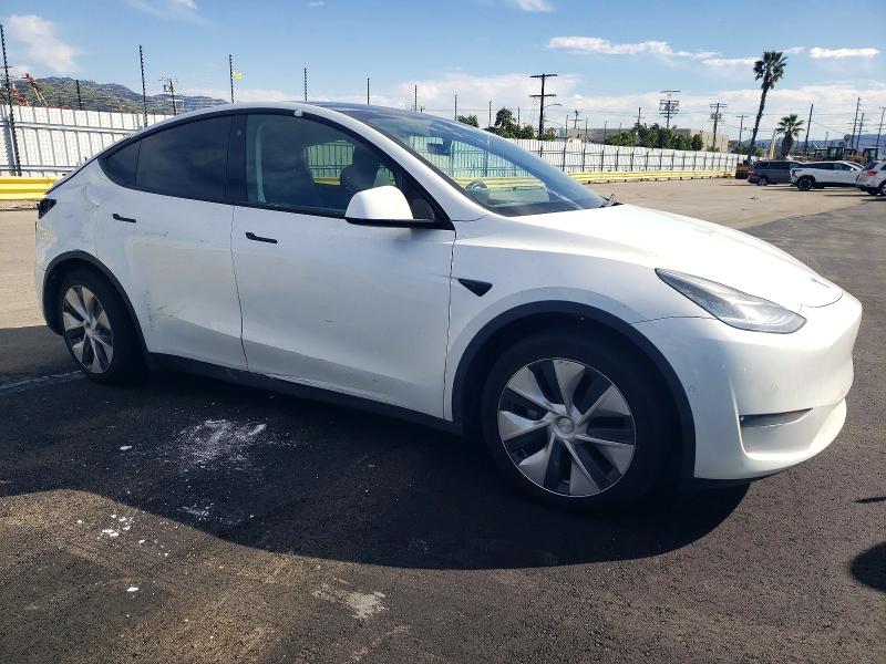 74568225 :رقم المزاد ، 5YJYGDEE4MF096670 vin ، 2021 Tesla Model Y مزاد بيع