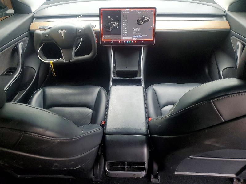 72332625 :رقم المزاد ، 5YJ3E1EB3LF806970 vin ، 2020 Tesla Model 3 مزاد بيع