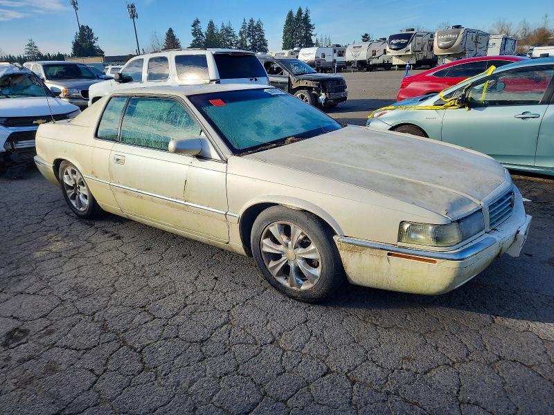 99394345 :رقم المزاد ، 1G6EL12YXYU137296 vin ، 2000 Cadillac Eldorado مزاد بيع