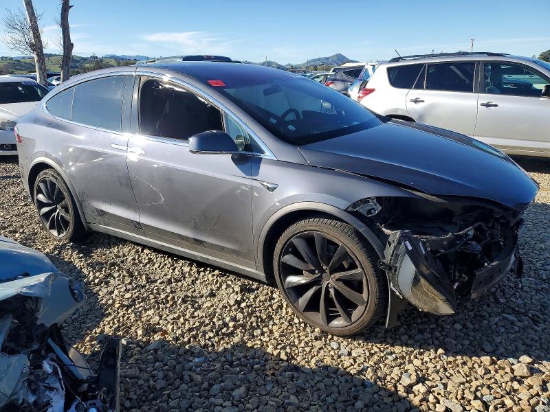 Продажа на аукционе авто 2017 Tesla Model X, vin: 5YJXCDE20HF074510, номер лота: 72489795