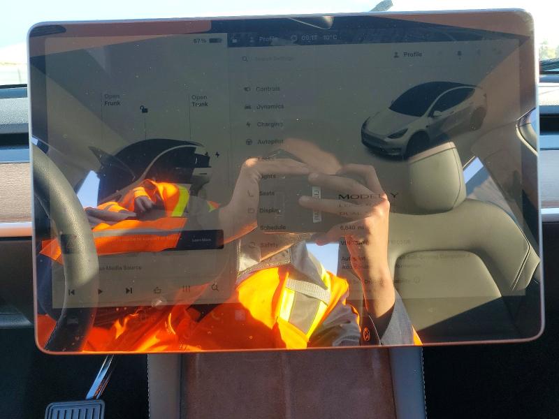 73270945 :رقم المزاد ، 7SAYGDEE7RF190505 vin ، 2024 Tesla Model Y مزاد بيع