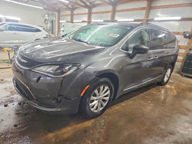 Продажа на аукционе авто 2017 Chrysler Pacifica, vin: 2C4RC1BG7HR569816, номер лота: 98811545