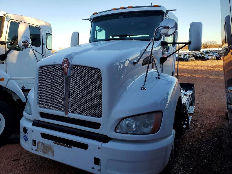 2017 Kenworth Constructi მანქანა იყიდება აუქციონზე, vin: 3BKBA28X1HF158952, აუქციონის ნომერი: 72852435
