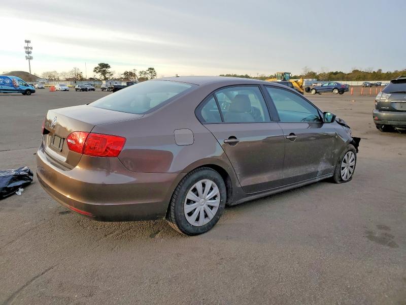 74087095 :رقم المزاد ، 3VW2K7AJ5BM390688 vin ، 2011 Volkswagen Jetta مزاد بيع
