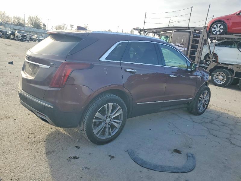 99613795 :رقم المزاد ، 1GYKNFRS7NZ118707 vin ، 2022 Cadillac Xt5 Platin مزاد بيع